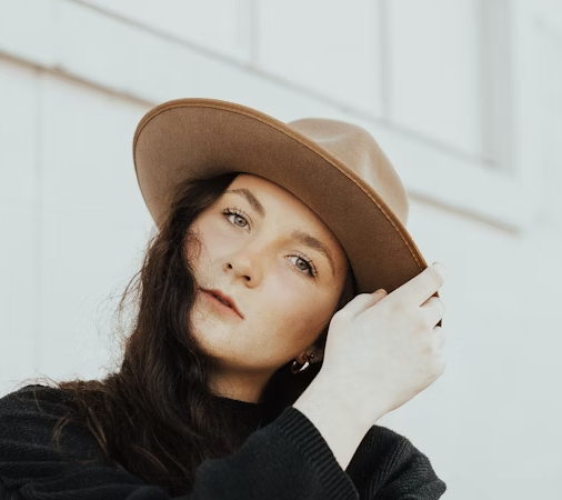 Woman wearing wide hat